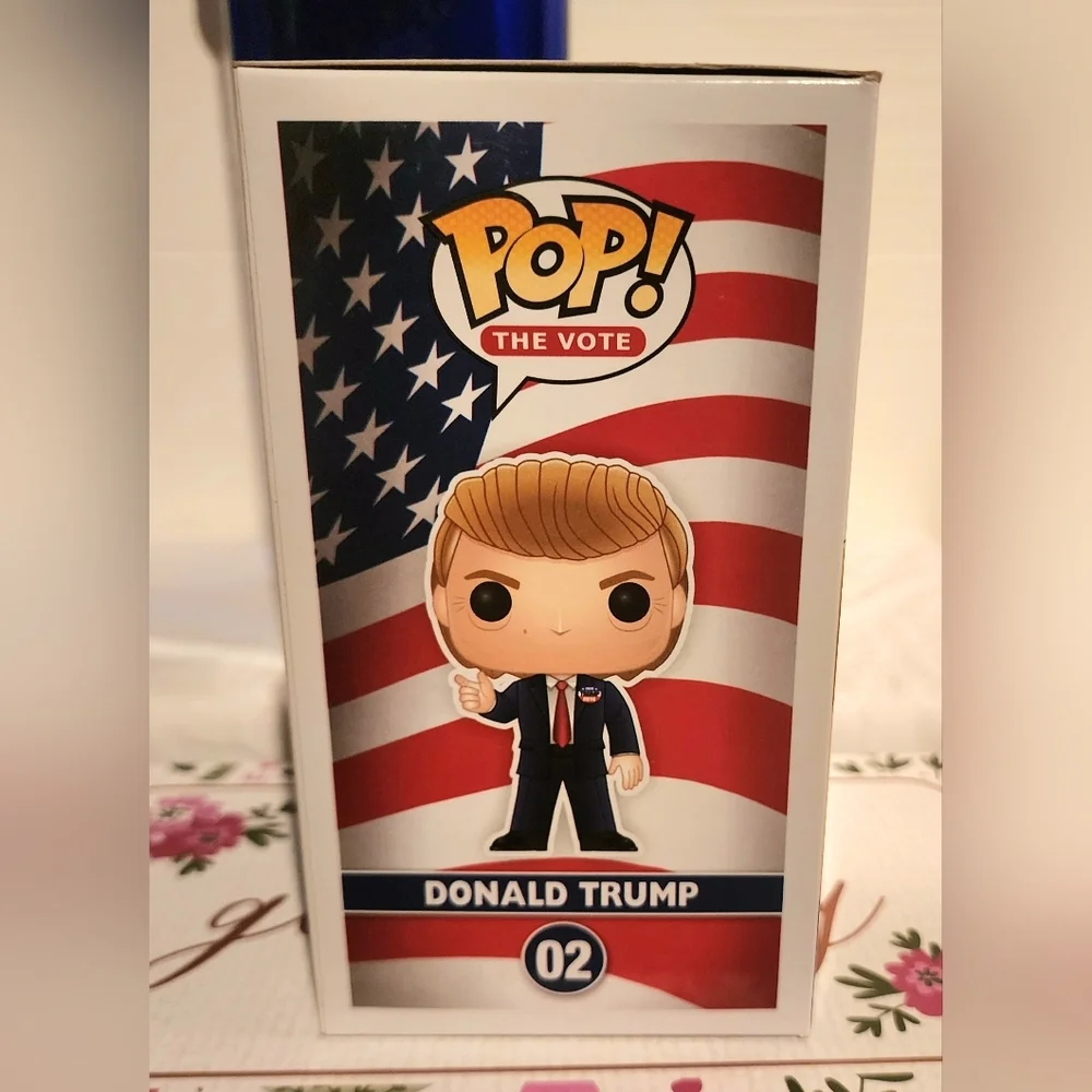 Funko Pop! Donald Trump #02; 2016 Presidential Candidate & 45th President